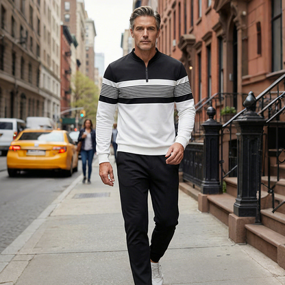 Eleganter Herrenpullover mit Streifen