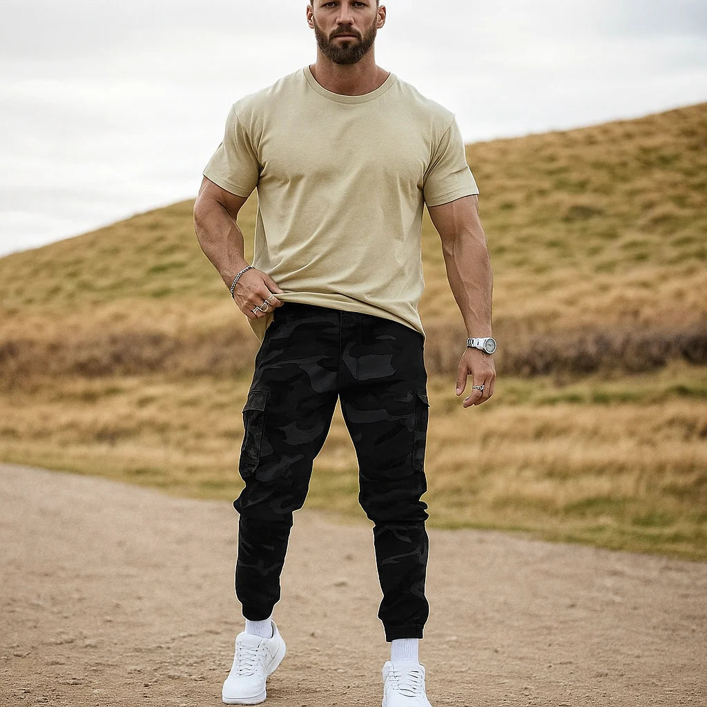 Robuste Herren Cargo Hose im Camouflage Design